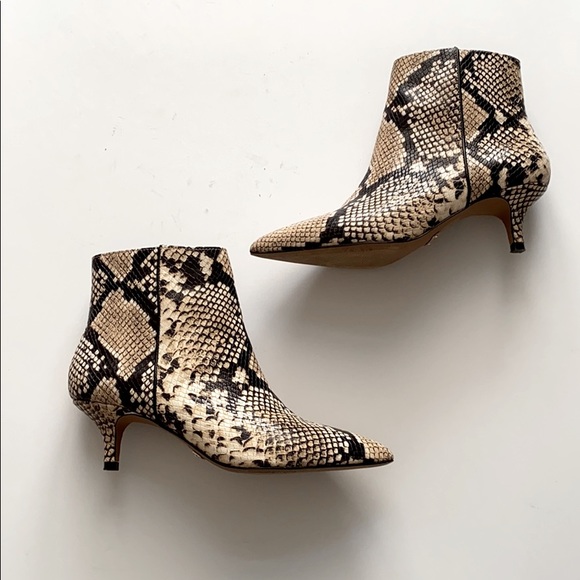 Kensie Shoes - 🌸Host Pick🌸Kensie leather snakeskin booties